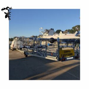 Remorque DEN-RAN avec mât au port