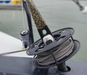 Câble textile sur enrouleur gros plan